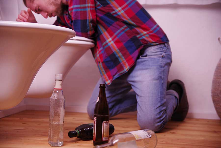 What Are Common Alcohol Poisoning Symptoms?
